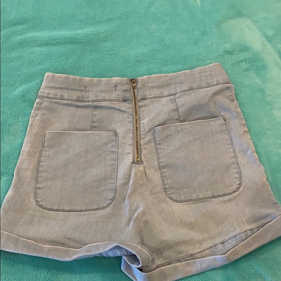 Urban Outfitters Cooperative High-Rise Pinup shorts size 6 - Picture 5 of 9